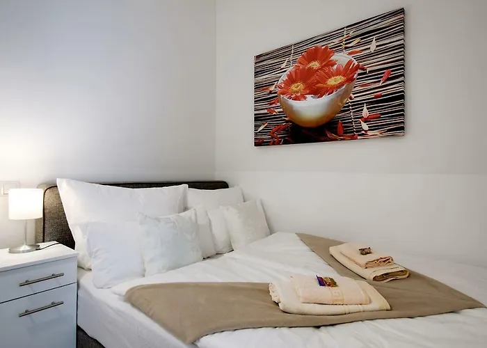 法米连斯迪欧27号公寓 *